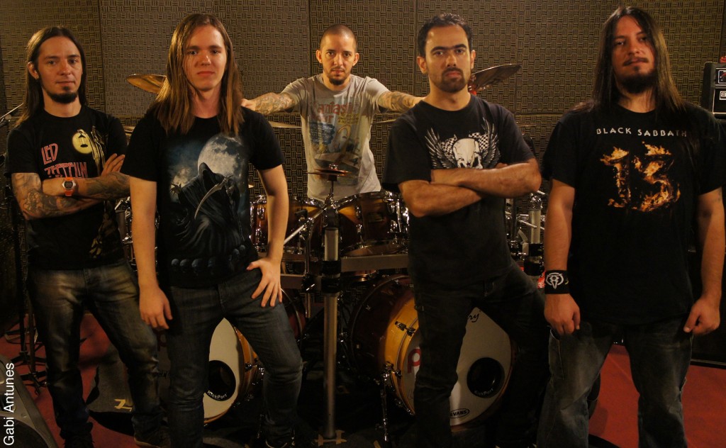 itsallred_promopic_1