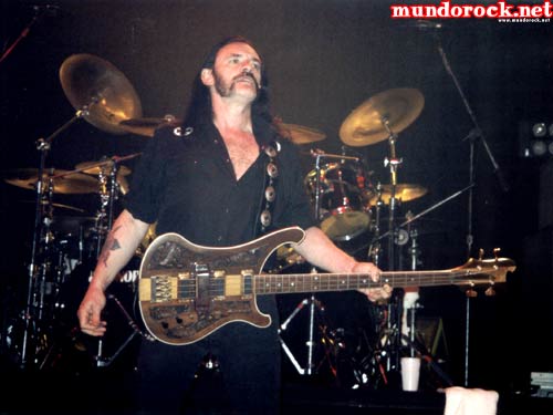 Por Gisele Santos (mundorock.net)